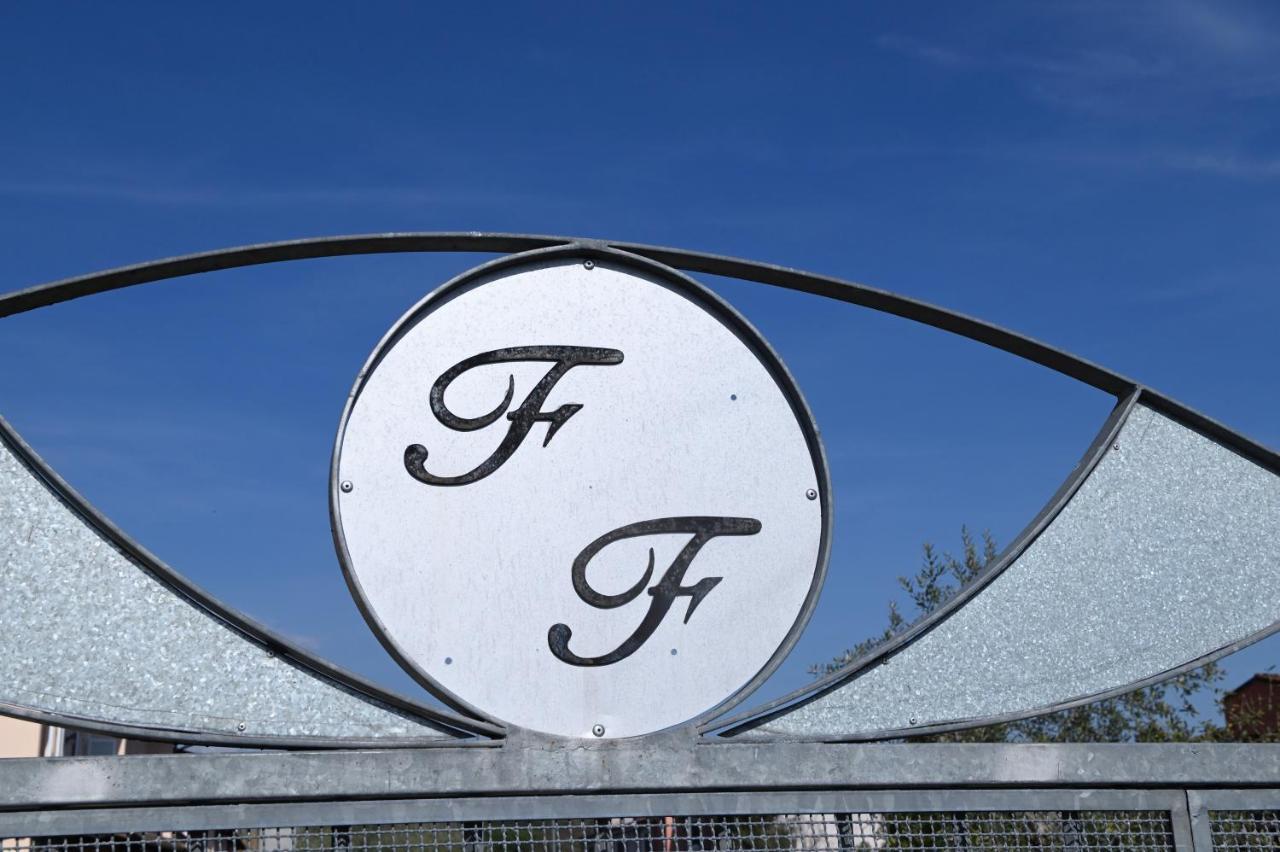 Villa Dimora F F Famiglia Fanucchi *
